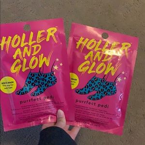 Holler and glow sock mask